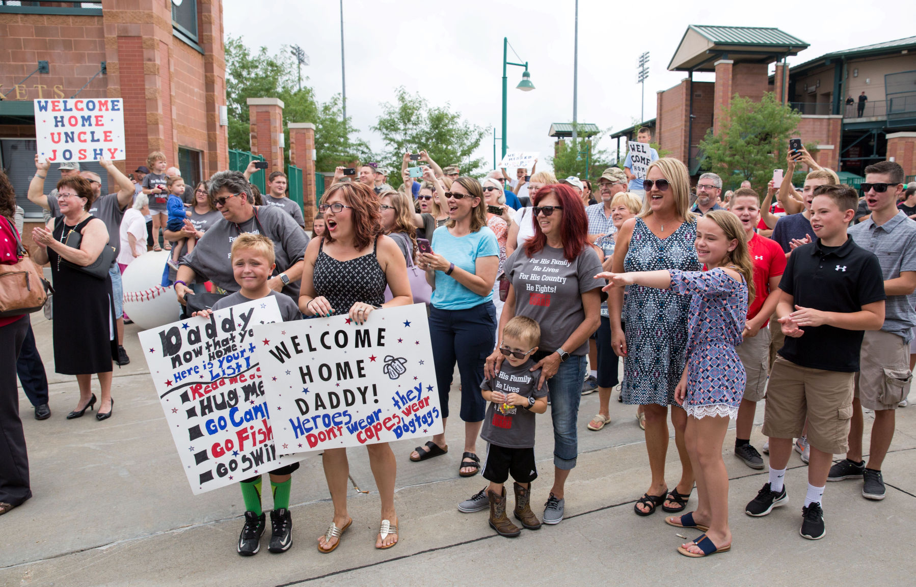 90 Nebraska National Guard soldiers return from Iraq